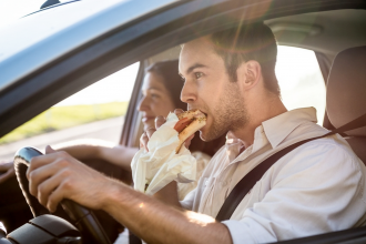 eten en drinken tips voor onderweg - Femme Frontaal