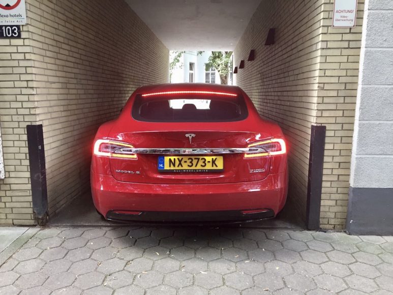 Tesla Model S P100D