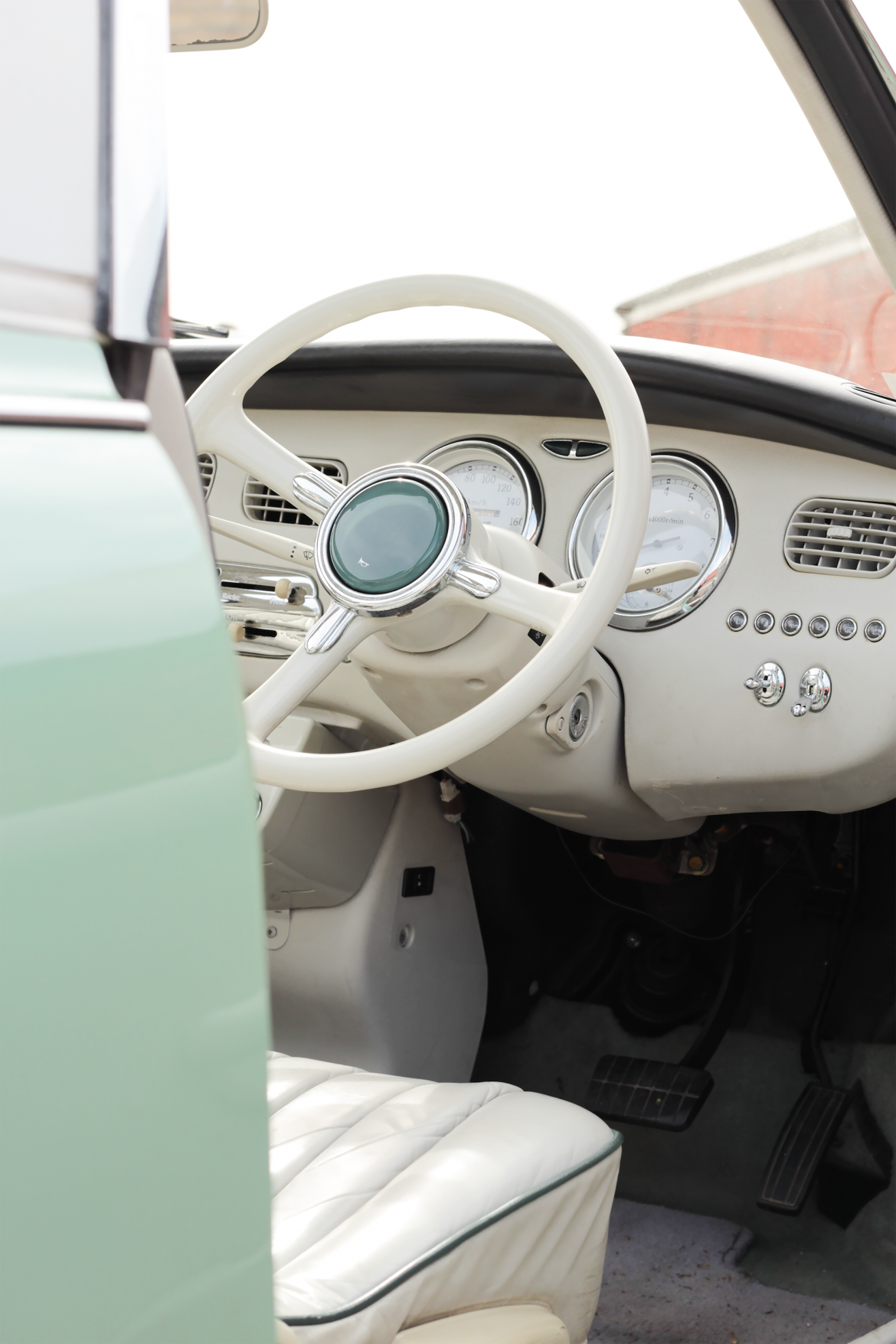 Nissan Figaro