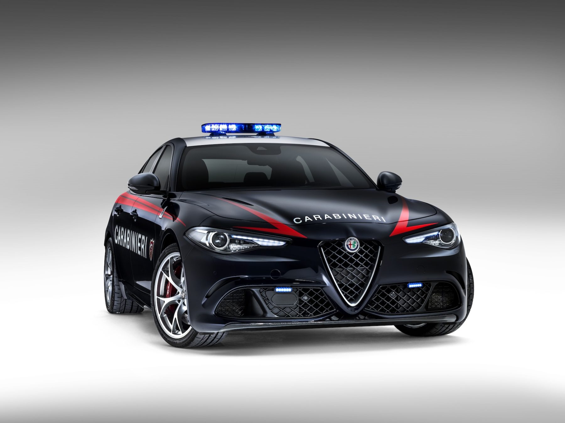 Alfa-Romeo_Giulia-Carabinieri_archiefbeeld