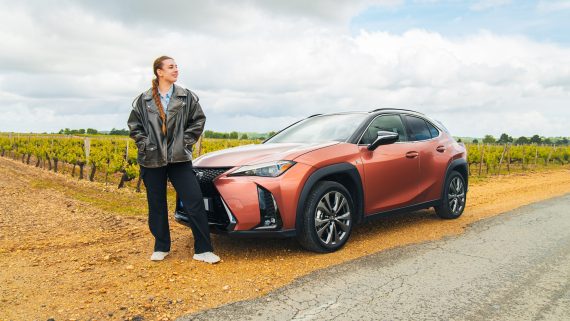 Lexus UX 300h