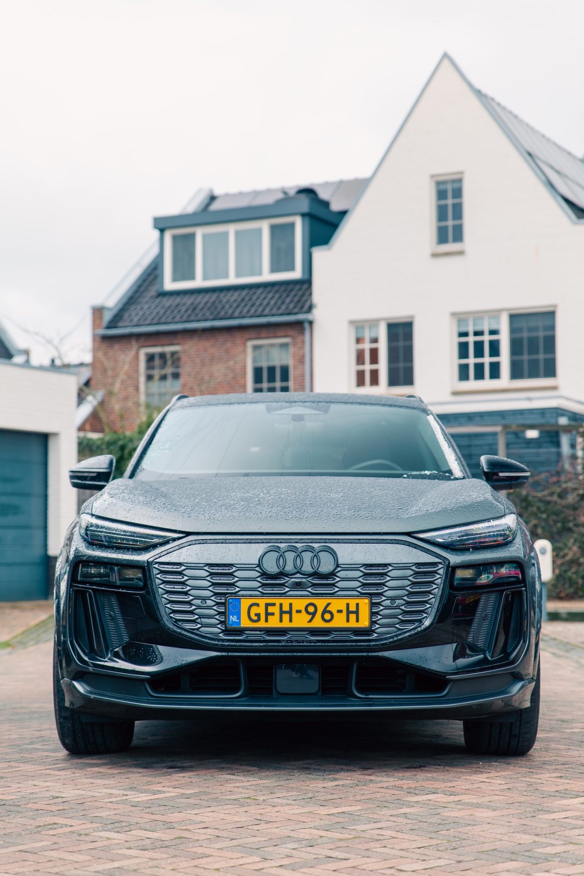 Audi Q6 e-tron front