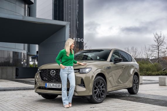Mazda CX-60 header Madrid