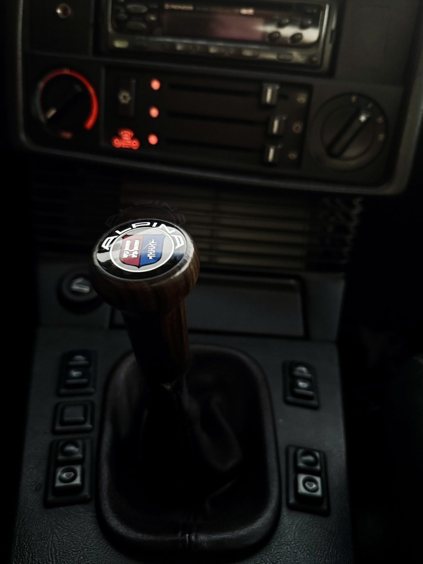 Versnellingspook in Frederiques BMW