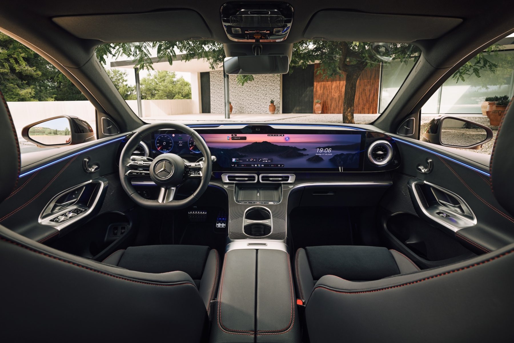 Mercedes-Benz GLC interior