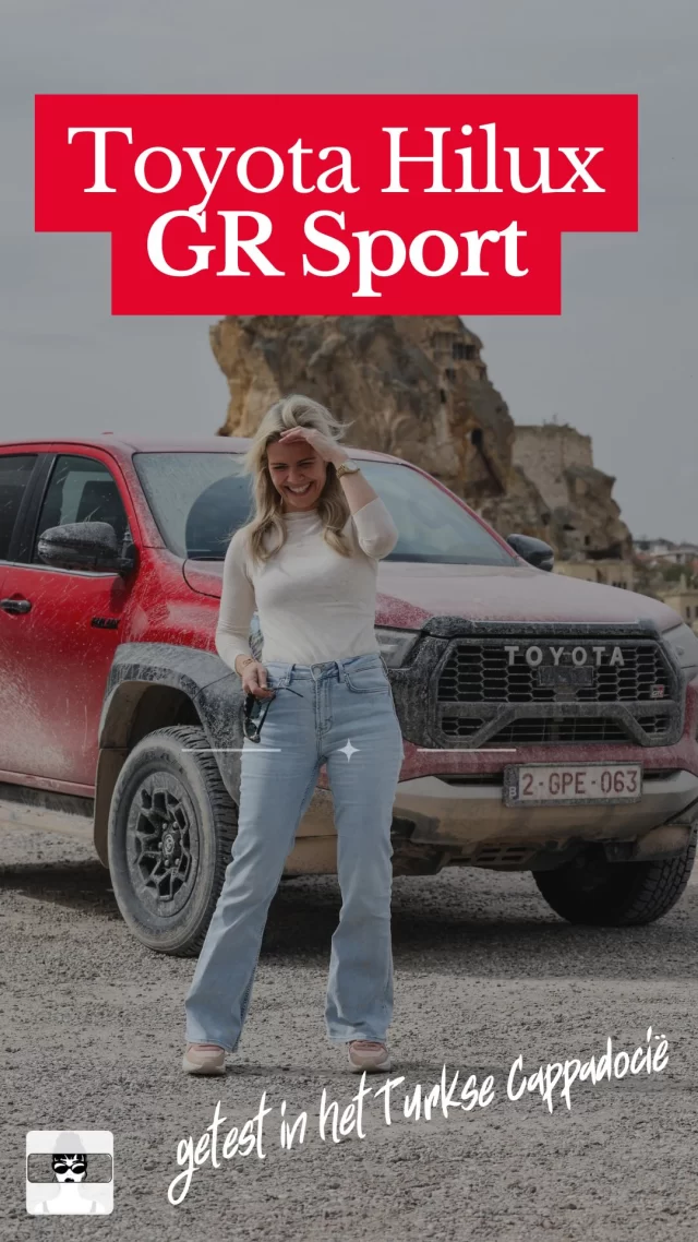 Op persreis in het Turkse 🎈Cappadocië testte @odielmennink onder meer de vernieuwde Toyota Hilux GR Sport, en schreef er een rijtest over met veel zand in d’r schoenen en een grote glimlach op haar gezicht ⛰️

📖 De volledige rijtest lees je op FemmeFrontaal.nl, een directe link vind je in onze bio 

@toyotanederland @wwcoty 

Montage: @mnoukw 

#toyotahilux #toyotahiluxgrsport