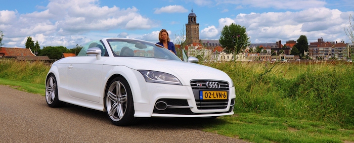 Audi TTS femmefrontaal heel